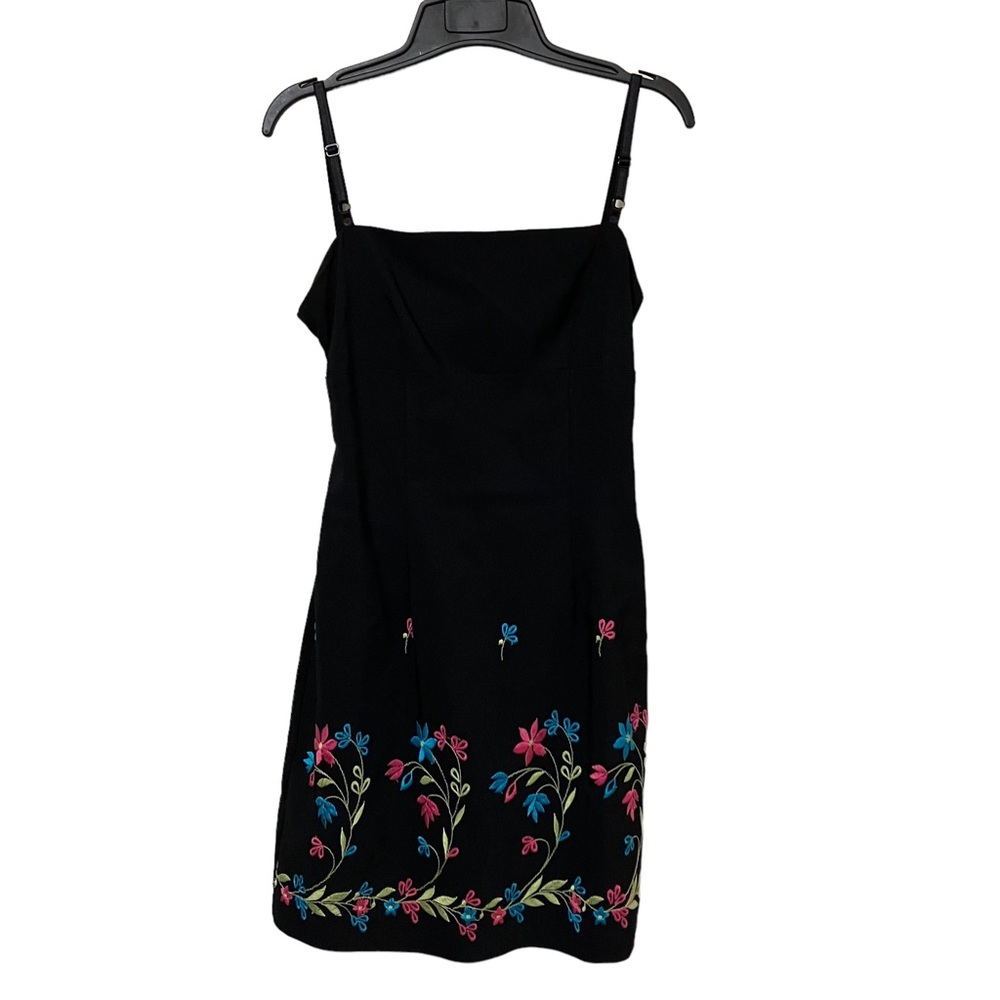 Vintage 90s Y2K City Triangles Black Embroidered Floral Mini Dress